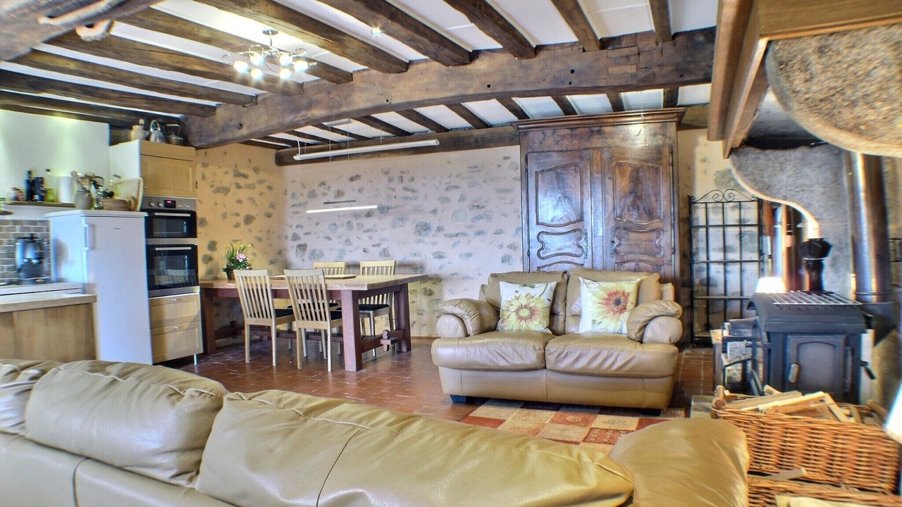 Photo of Livingroom in Glux-en-Glenne