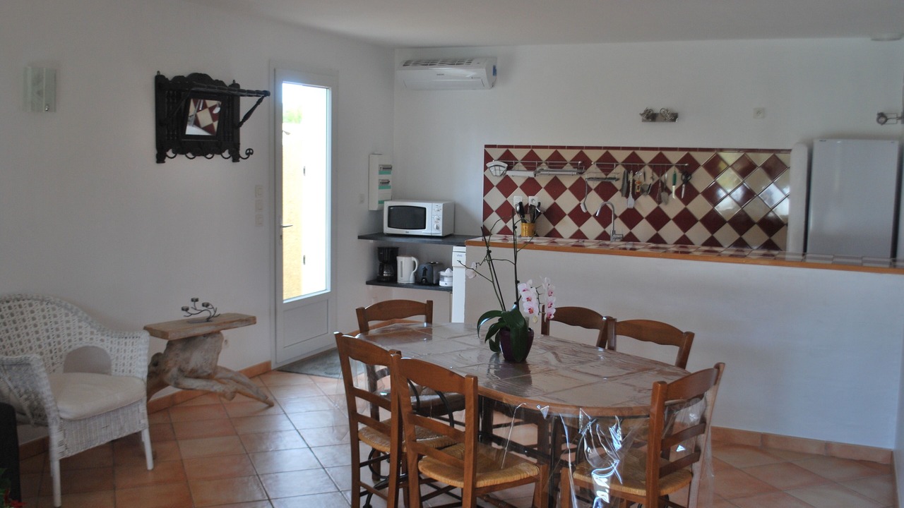 Photo of Others in Montseret