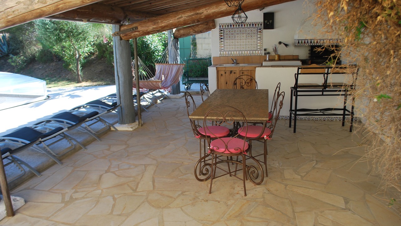 Photo of Outdoor in Montseret