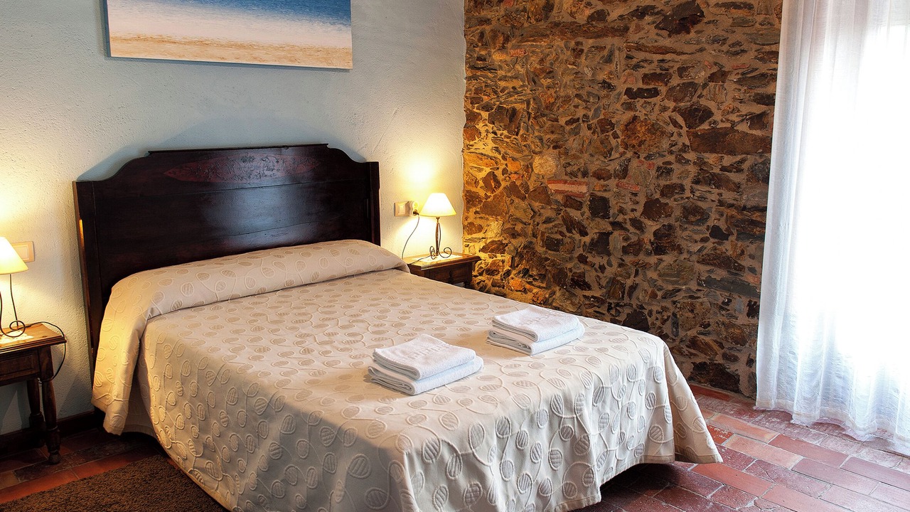 Photo of Bedroom in Garriguella