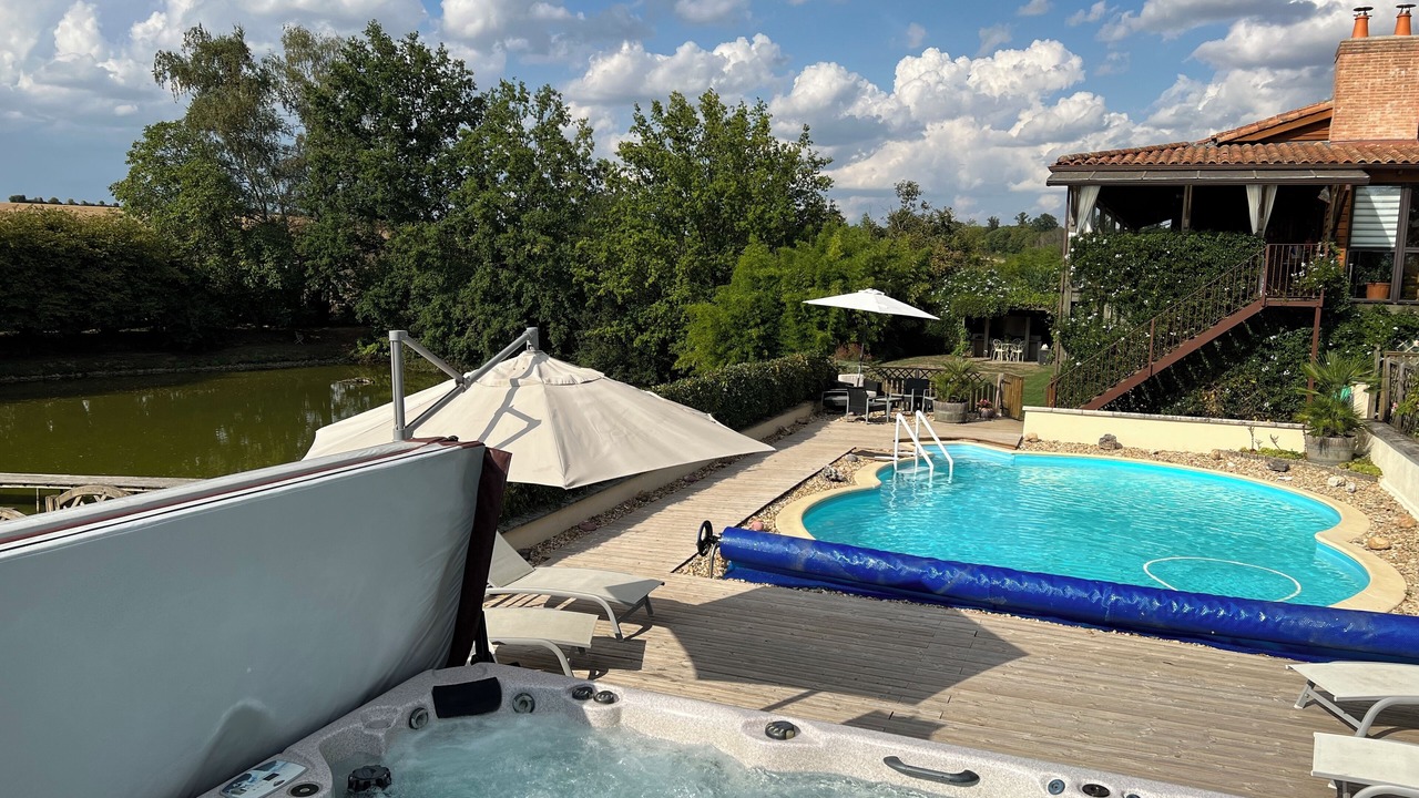 Photo of Outdoor in Mouilleron-Saint-Germain