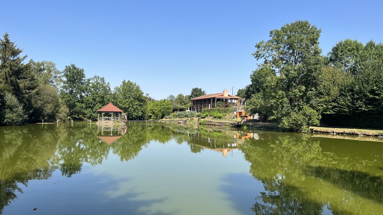 Photo of Outdoor in Mouilleron-Saint-Germain