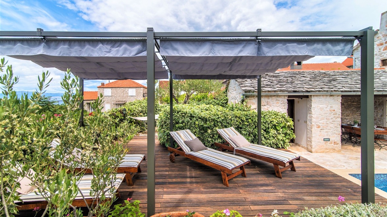 Photo of Patio Balcony in Mirce