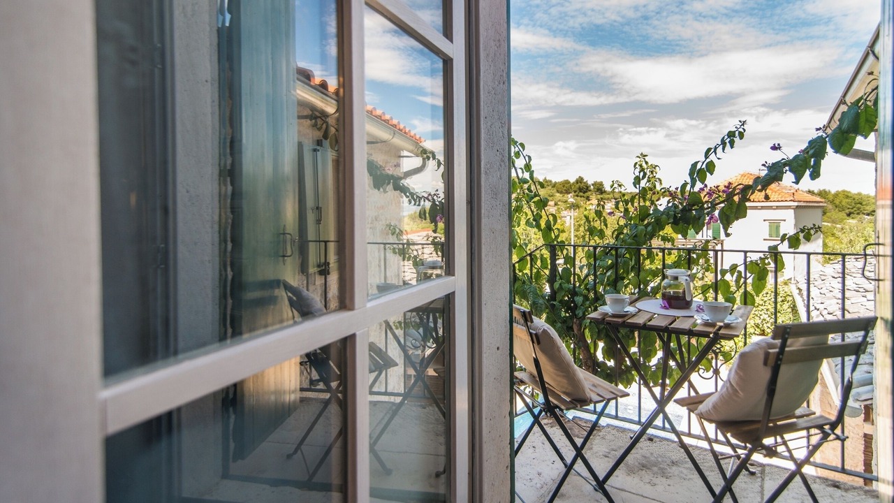 Photo of Outdoor in Mirce