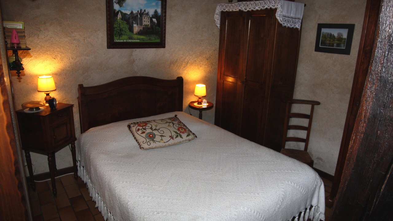 Photo of Bedroom in Monthodon