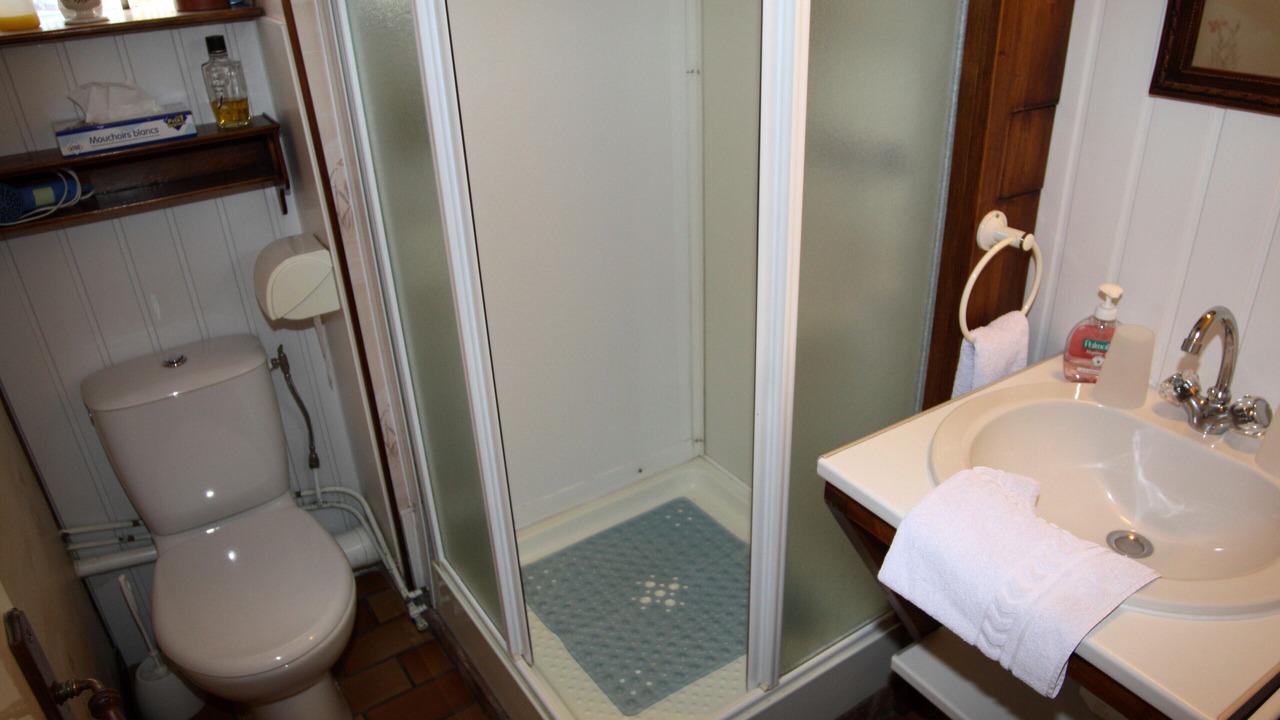 Photo of Bathroom in Monthodon