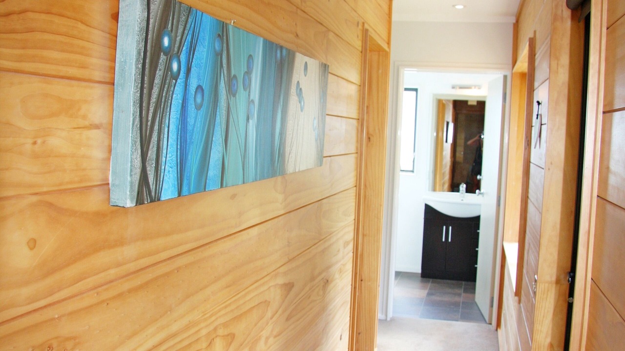 Photo of Others in Surfdale