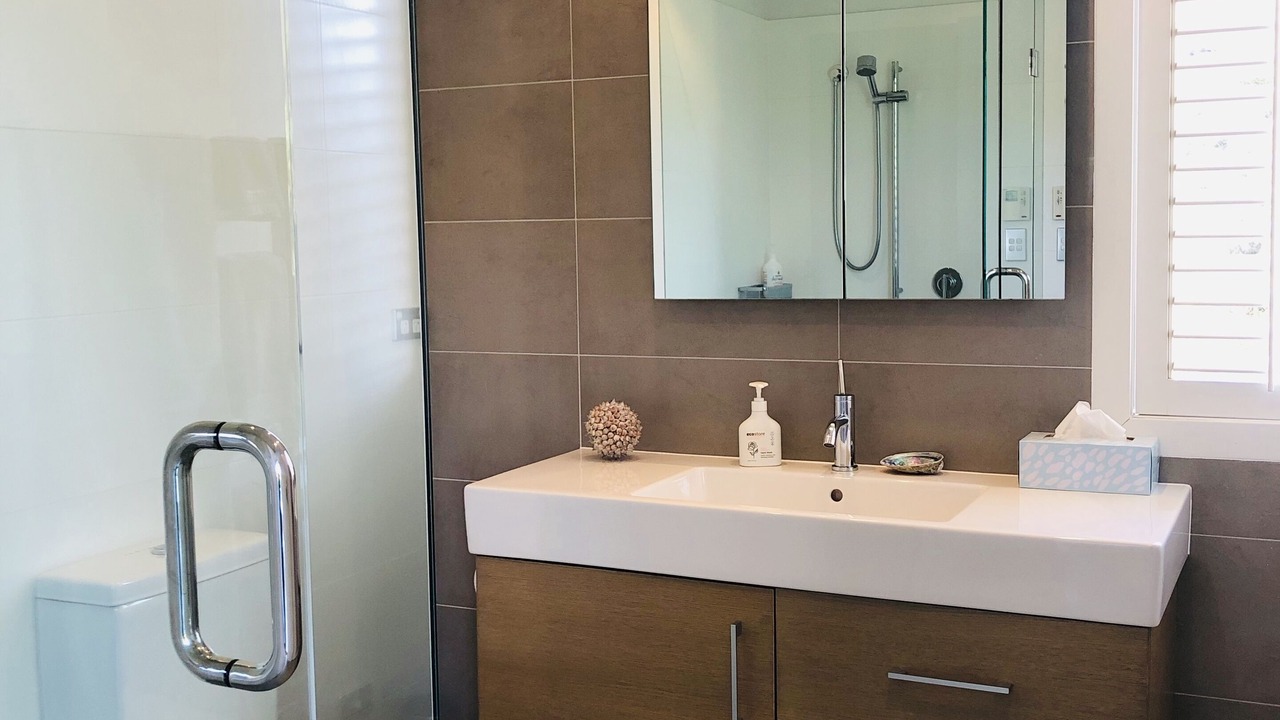 Photo of Bathroom in Rawhiti