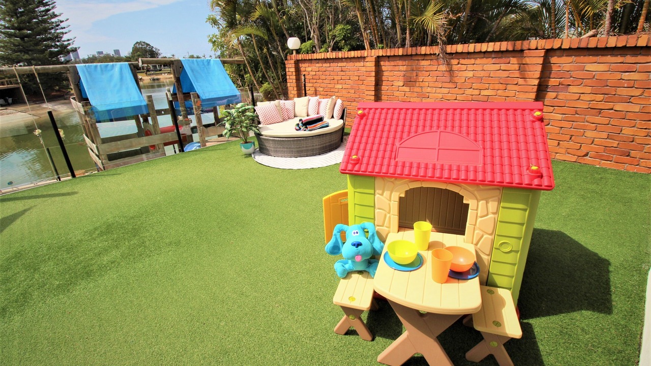 Photo of Others in Broadbeach Waters