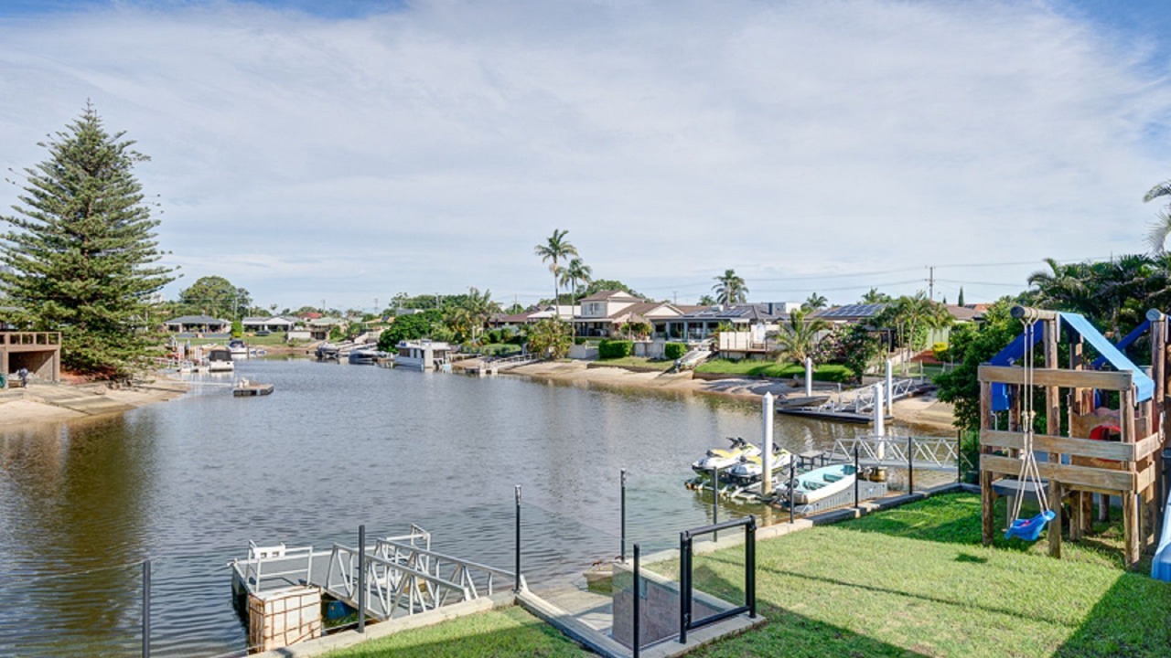 Photo of Others in Broadbeach Waters