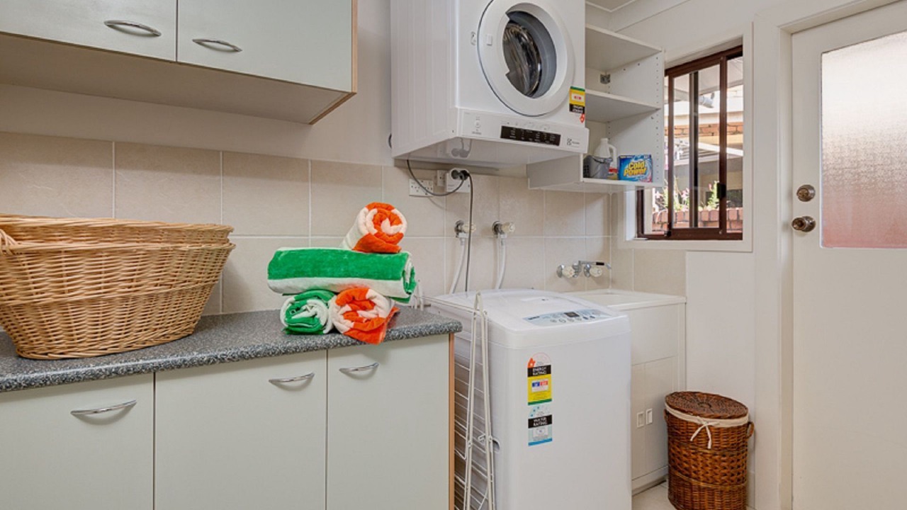 Photo of Others in Broadbeach Waters