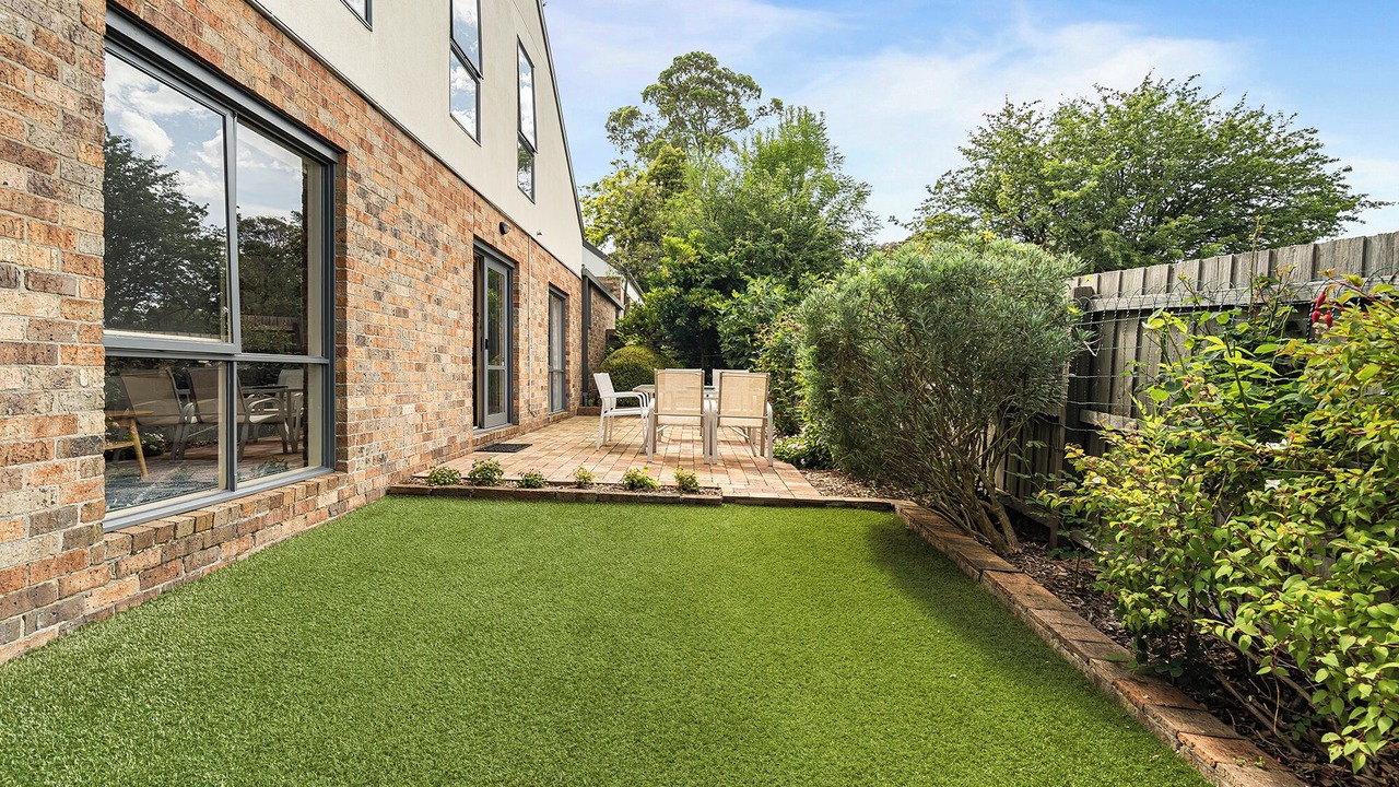 Photo of Patio Balcony in Croydon