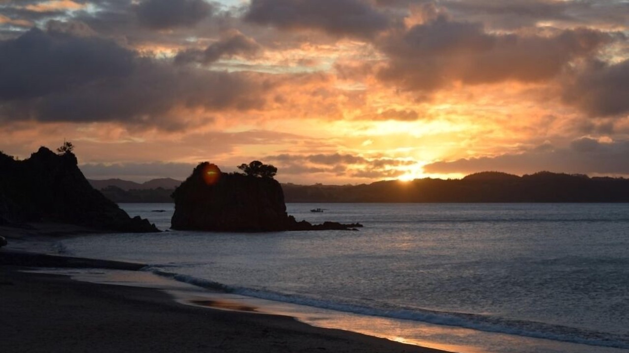 Photo of Others in Russell