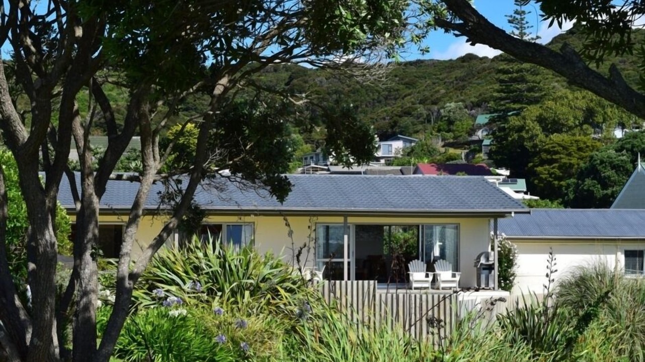 Photo of Others in Russell