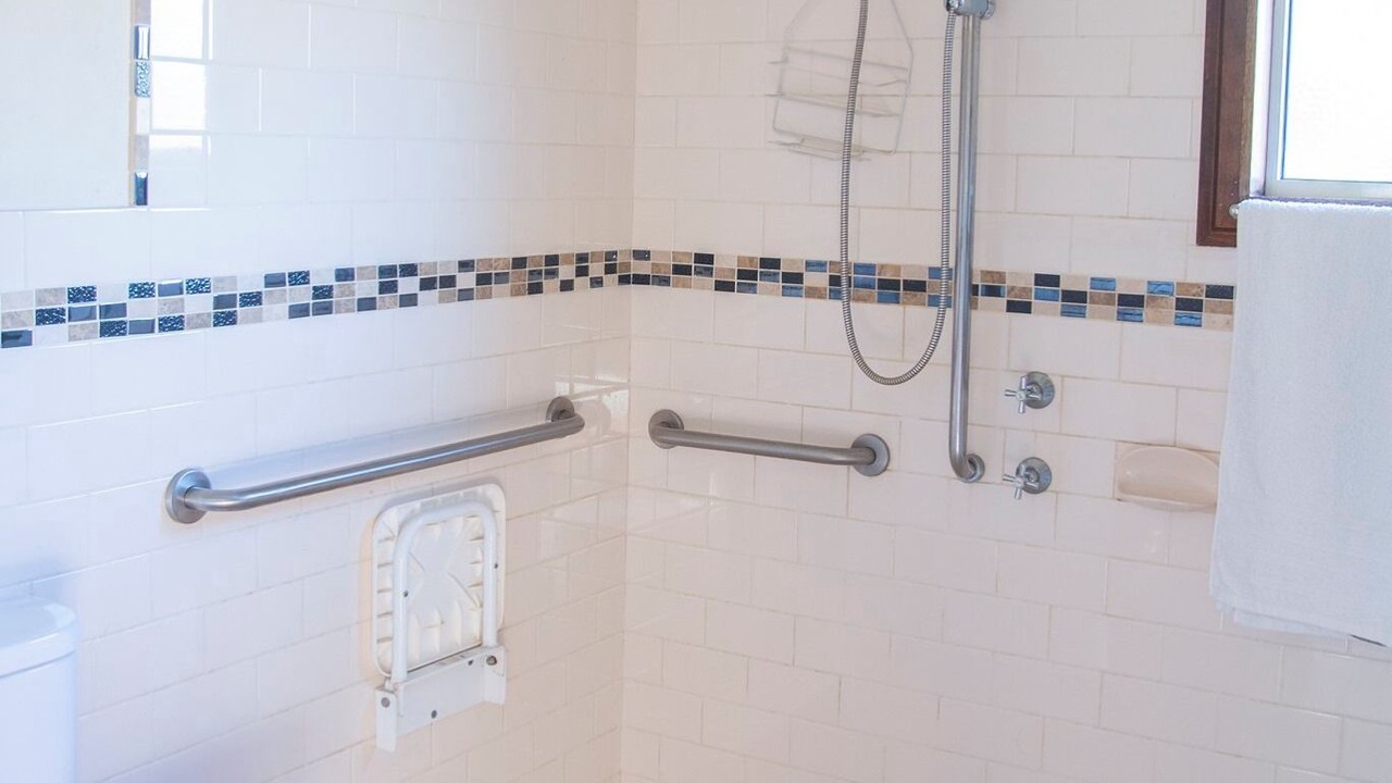 Photo of Bathroom in Lidsdale