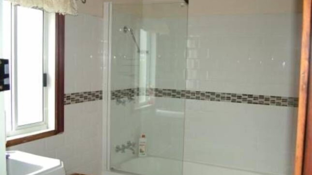 Photo of Bathroom in Lidsdale