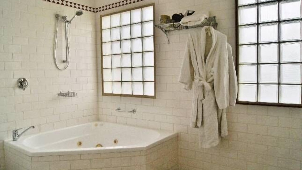 Photo of Bathroom in North Adelaide