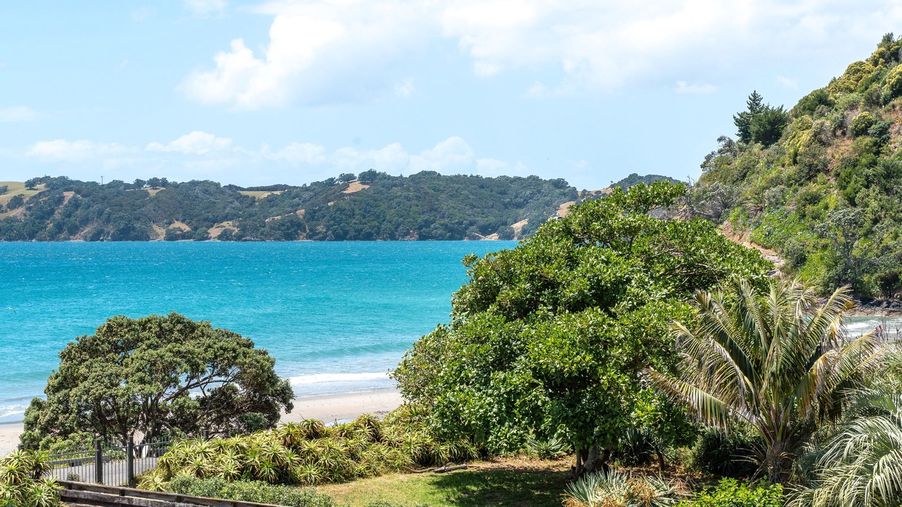 Photo of Others in Onetangi