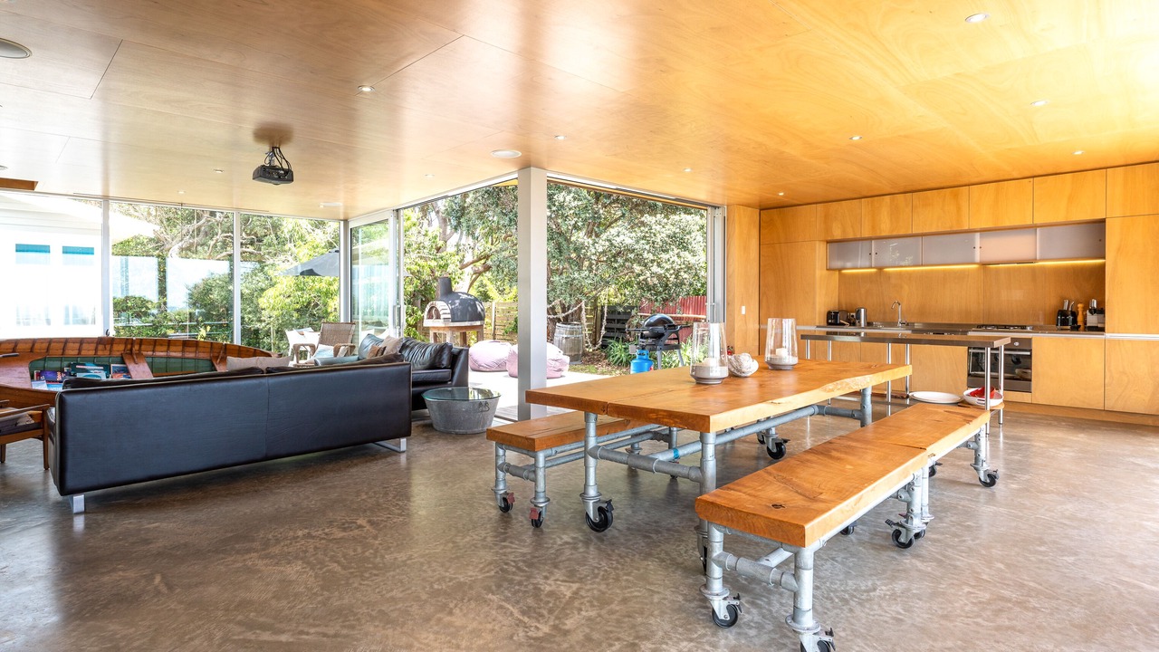 Photo of Others in Onetangi