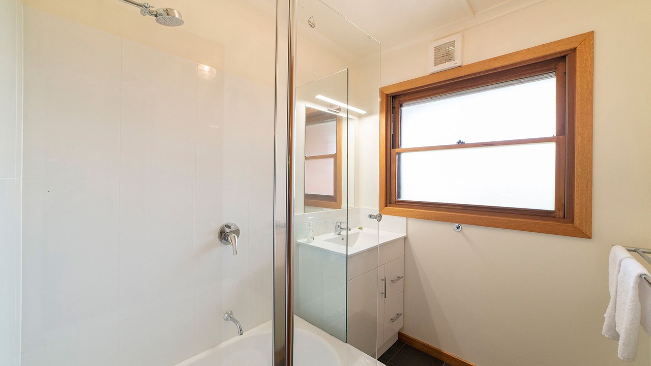 Photo of Bathroom in Halls Gap
