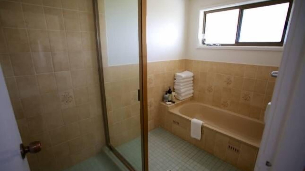 Photo of Bathroom in Broke