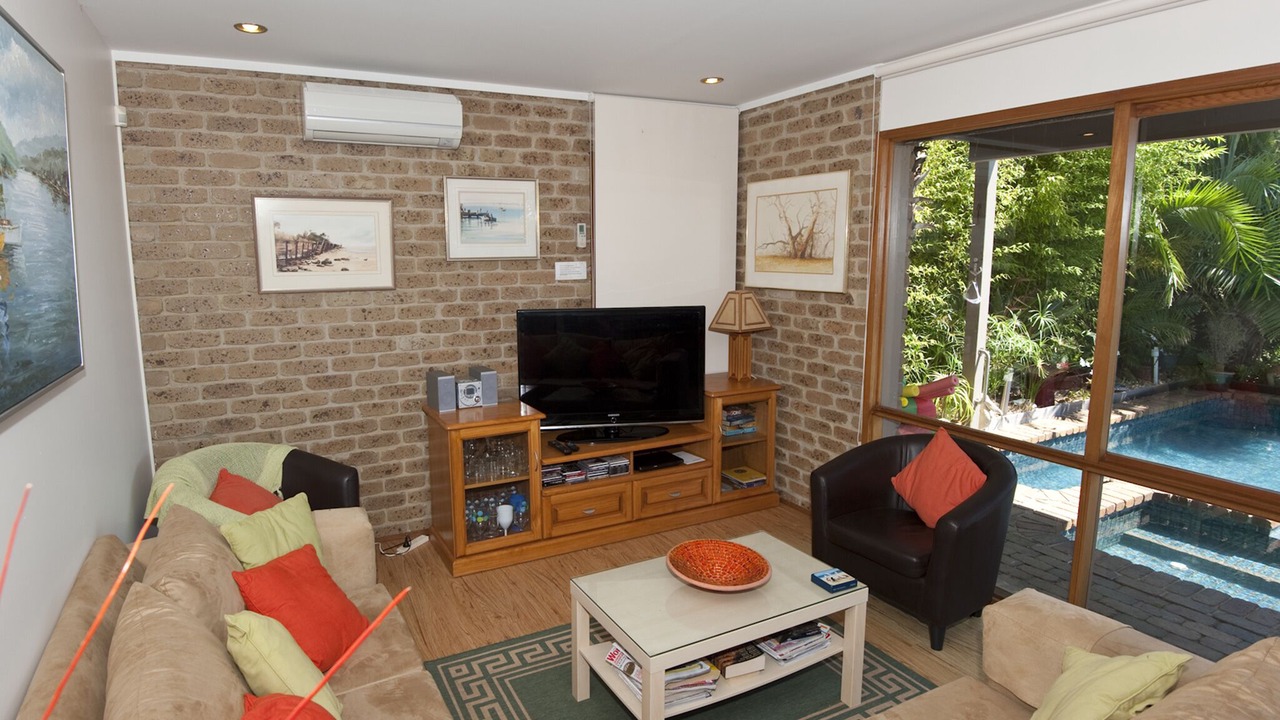 Photo of Livingroom in Rosebud