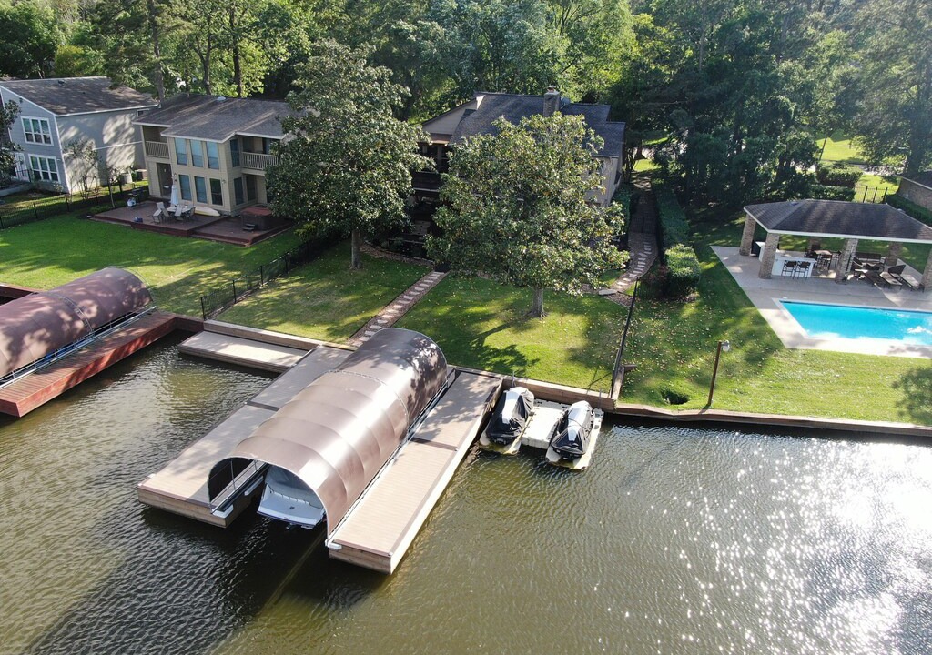 Photo of Patio Balcony in Walden on Lake Conroe