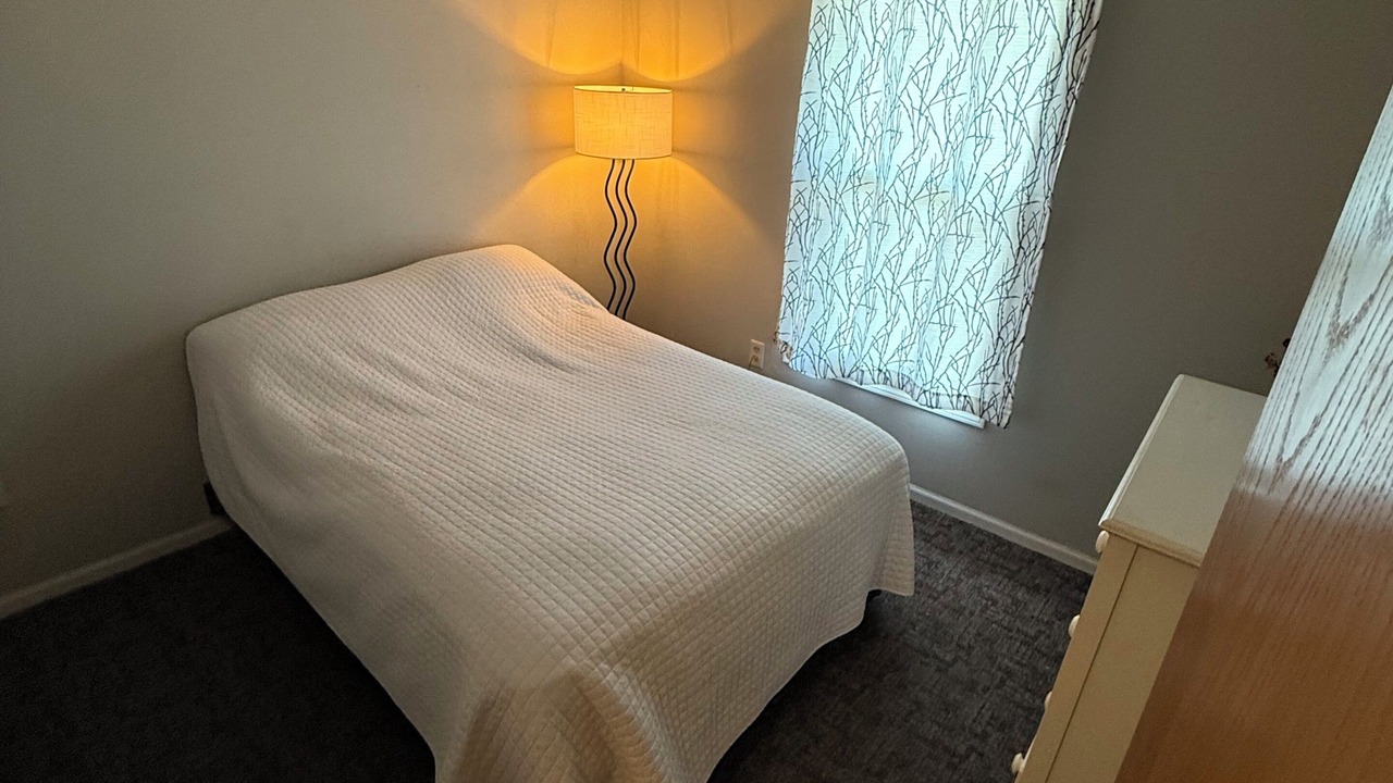 Photo of Bedroom in Urbandale