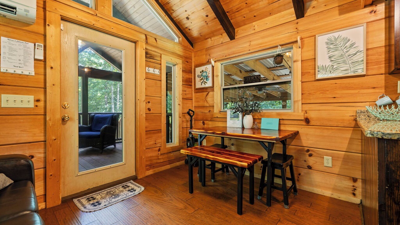 Photo of Livingroom in Elberton