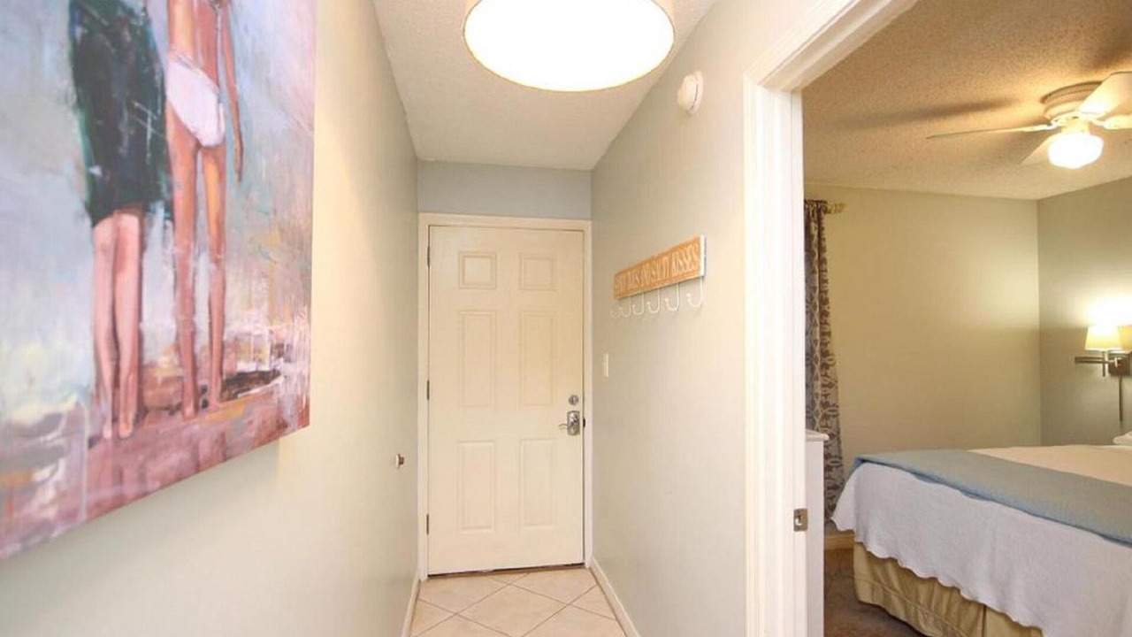 Photo of Bedroom in Miramar Beach