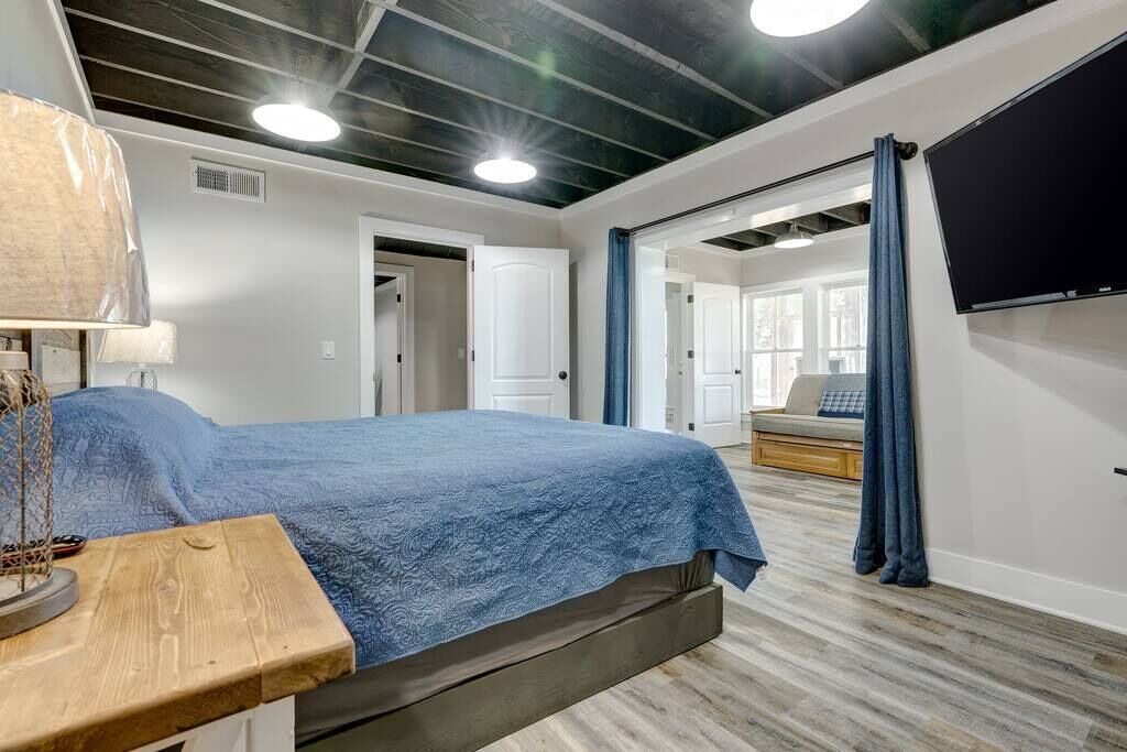 Photo of Bedroom in Shelby