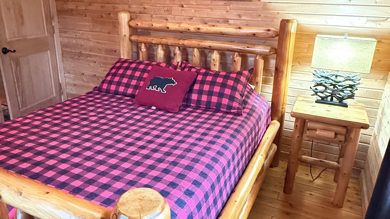 Photo of Bedroom in Rockwood