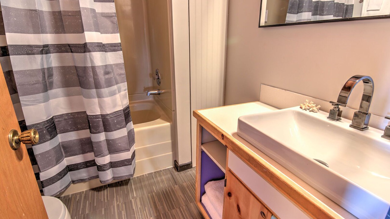Photo of Bathroom in Yachats