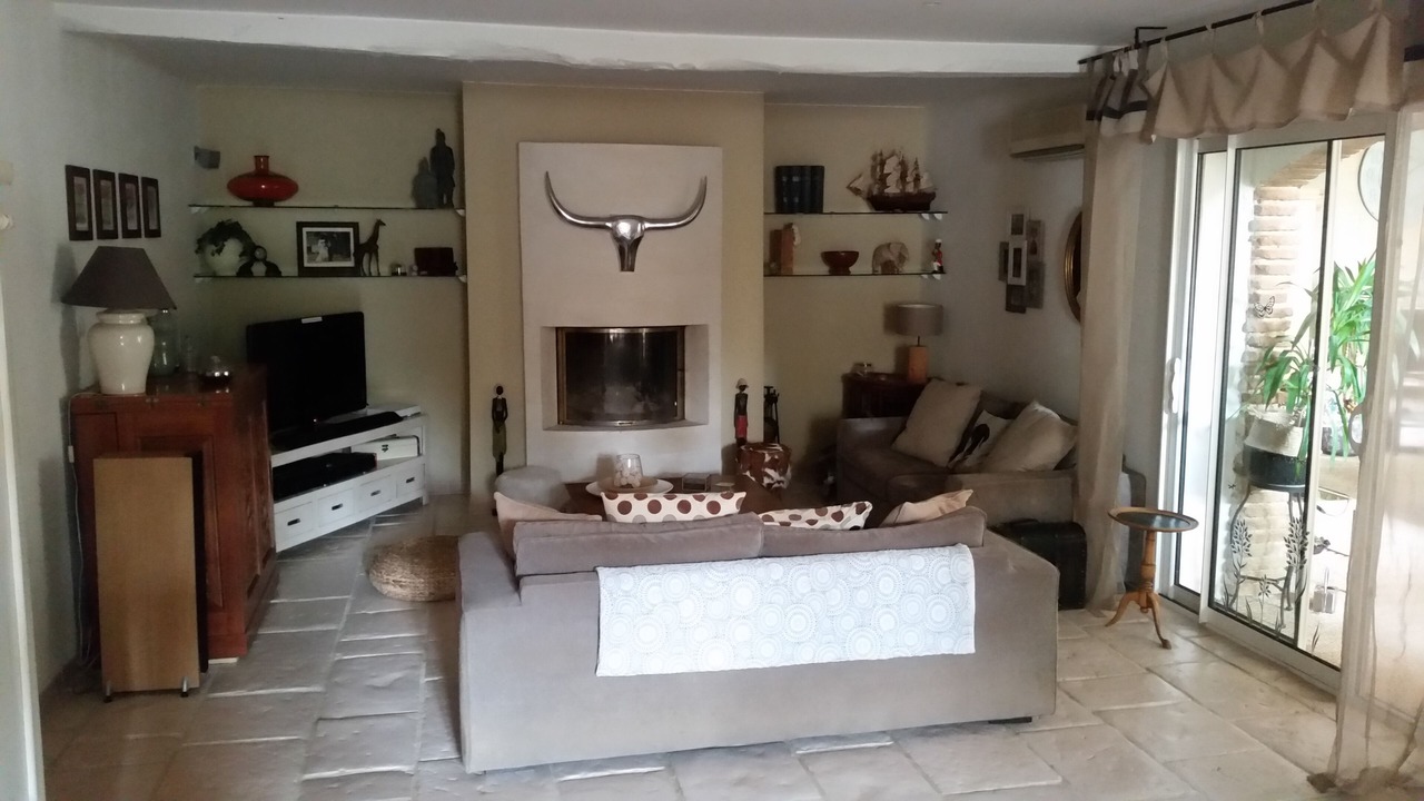 Photo of Livingroom in Parisot