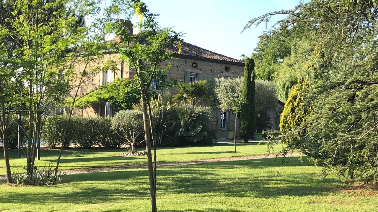 Photo of Outdoor in Parisot