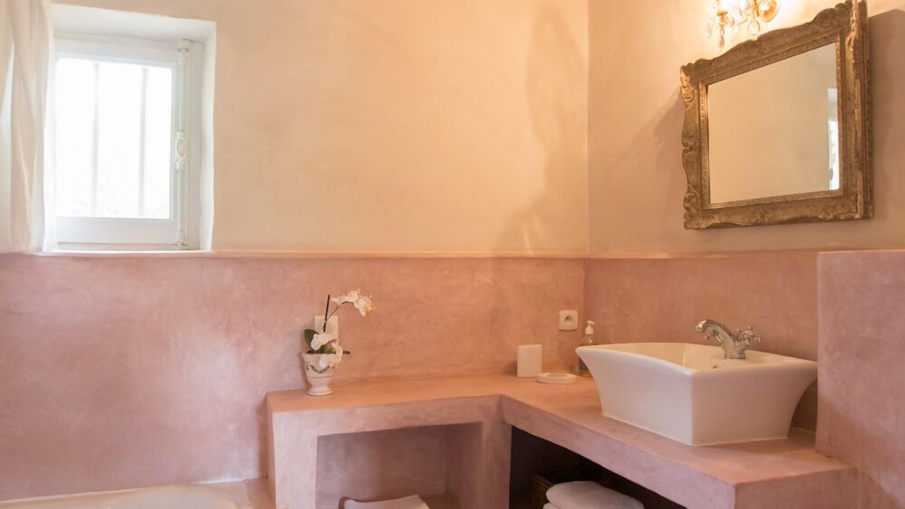 Photo of Bathroom in Aigaliers
