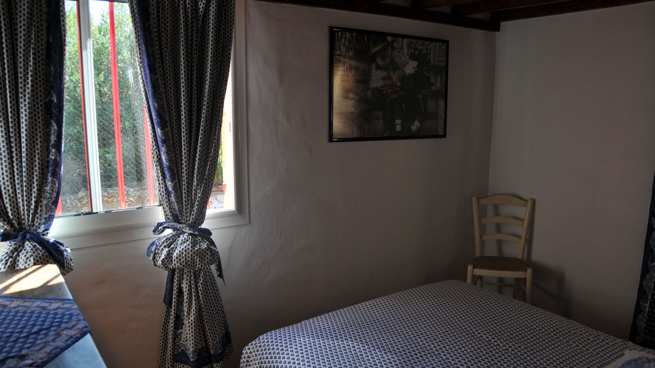 Photo of Bedroom in Beaucaire