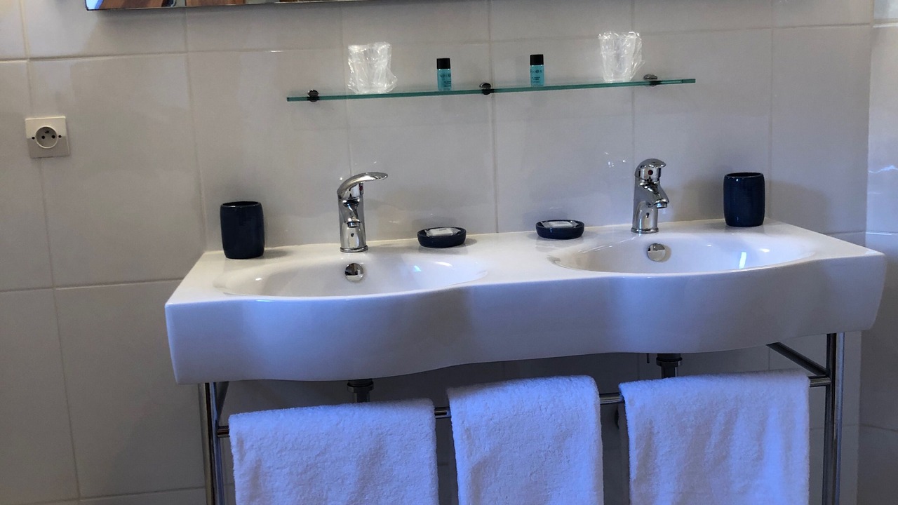 Photo of Bathroom in Les Preaux