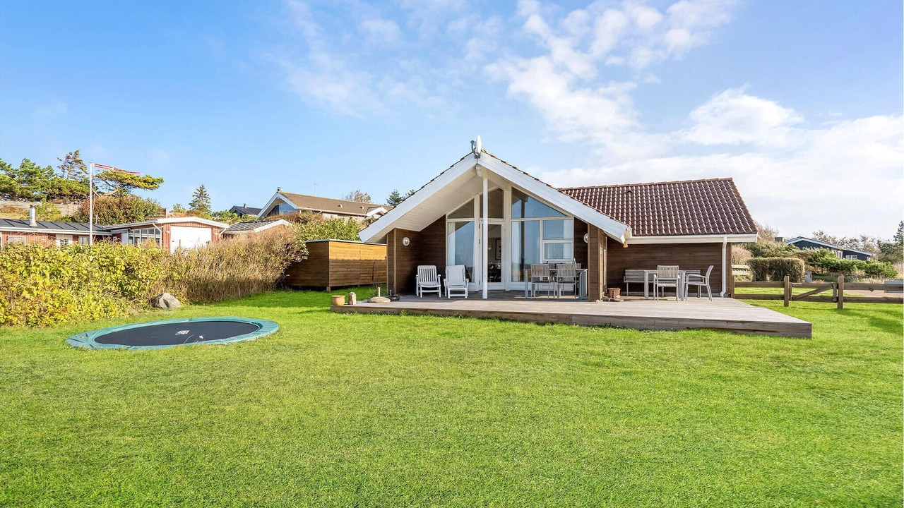 Photo of Others in Frolunde