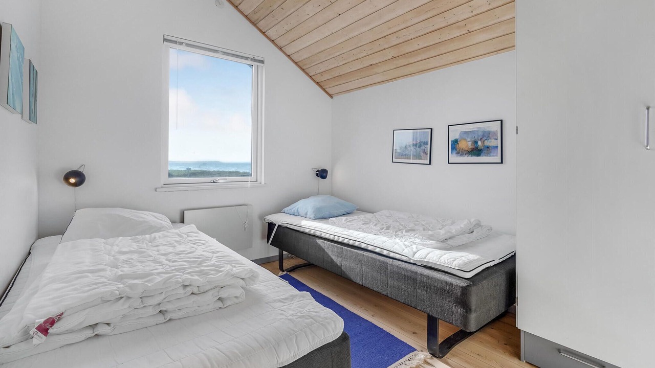 Photo of Others in Frolunde