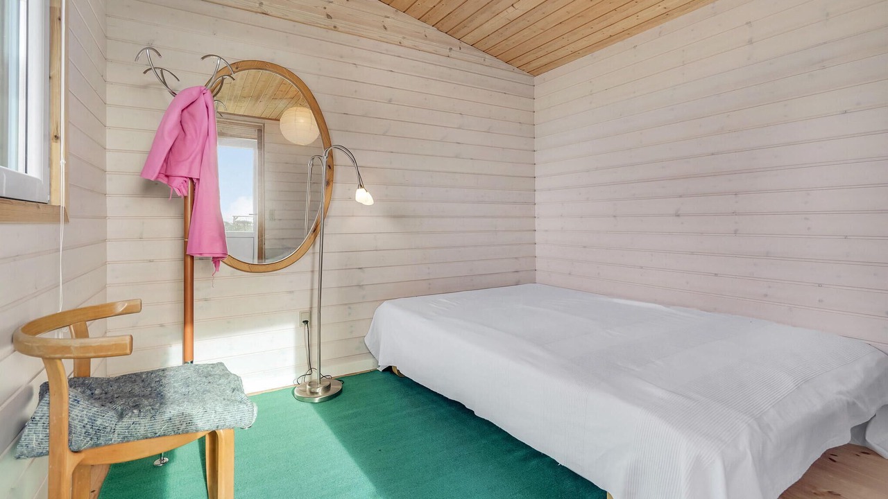 Photo of Others in Frolunde