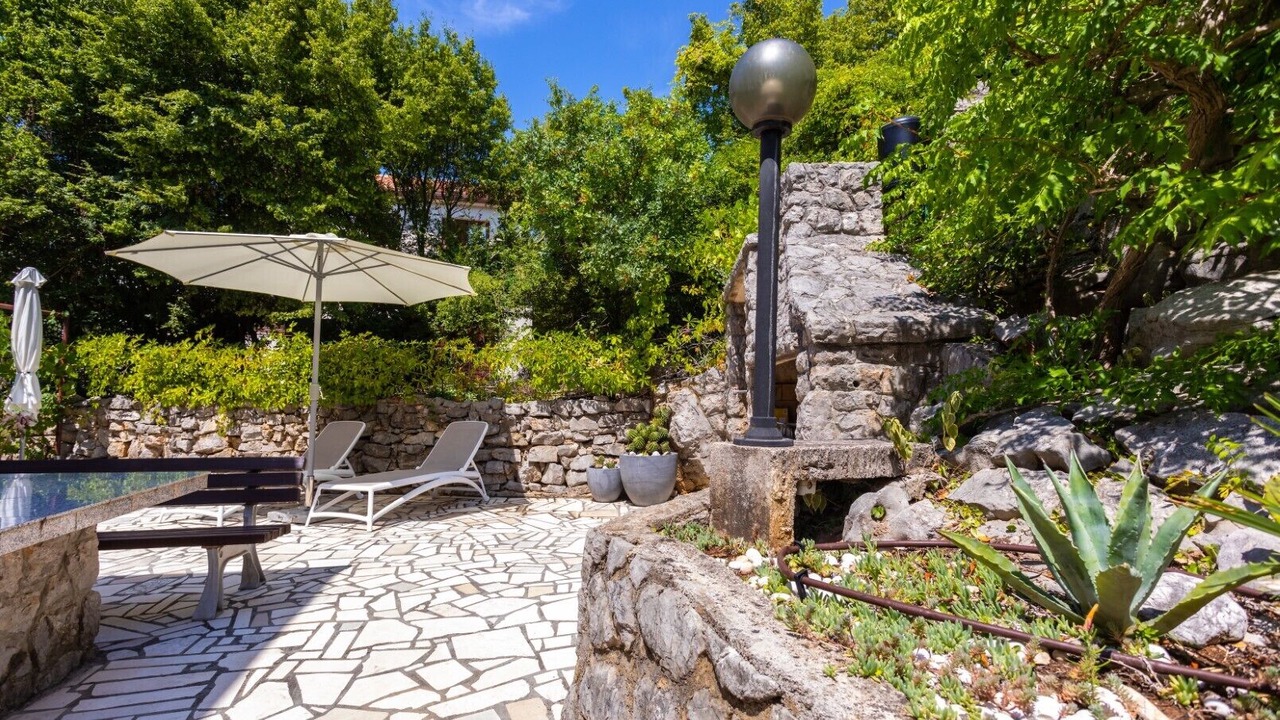 Photo of Outdoor in Kornic