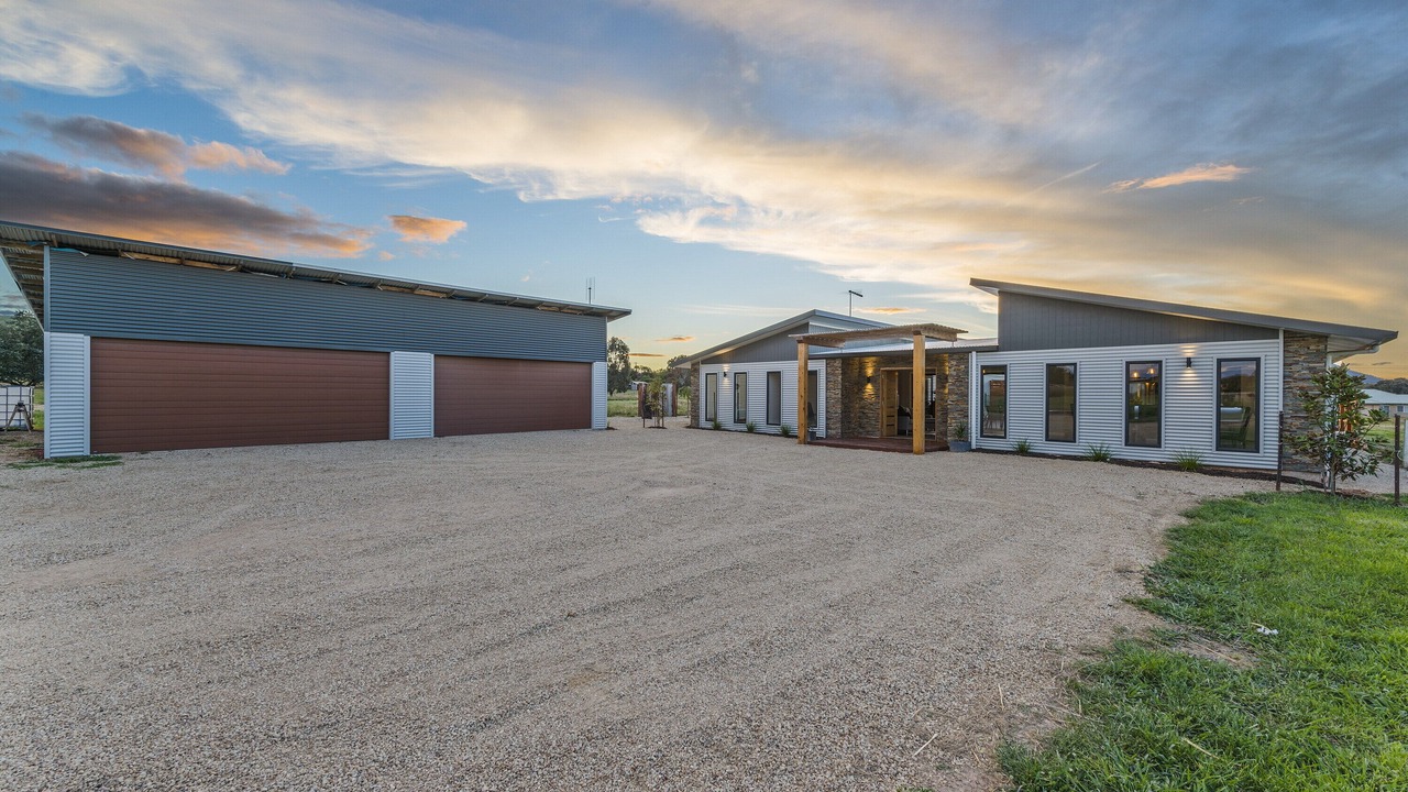 Photo of Others in Mansfield