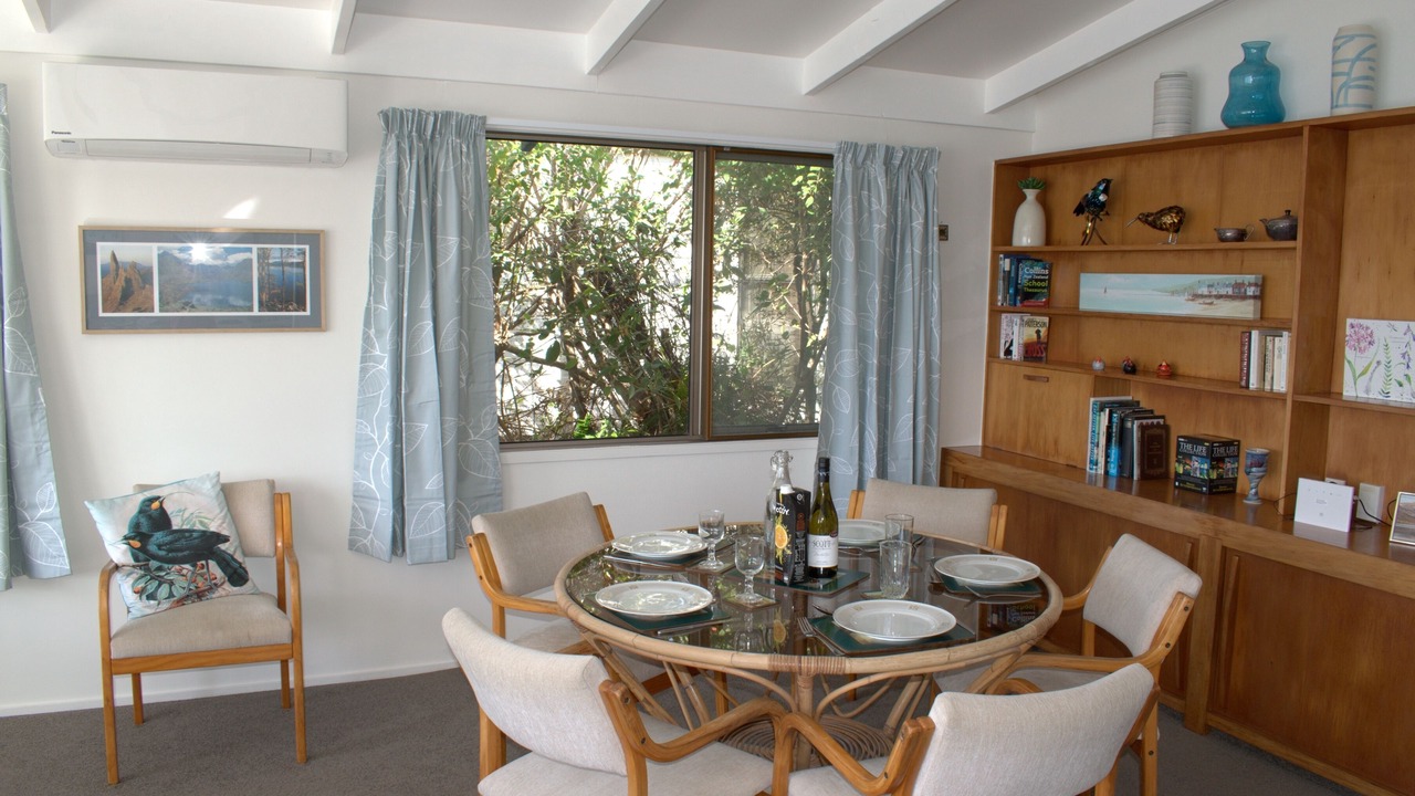 Photo of Others in Russell