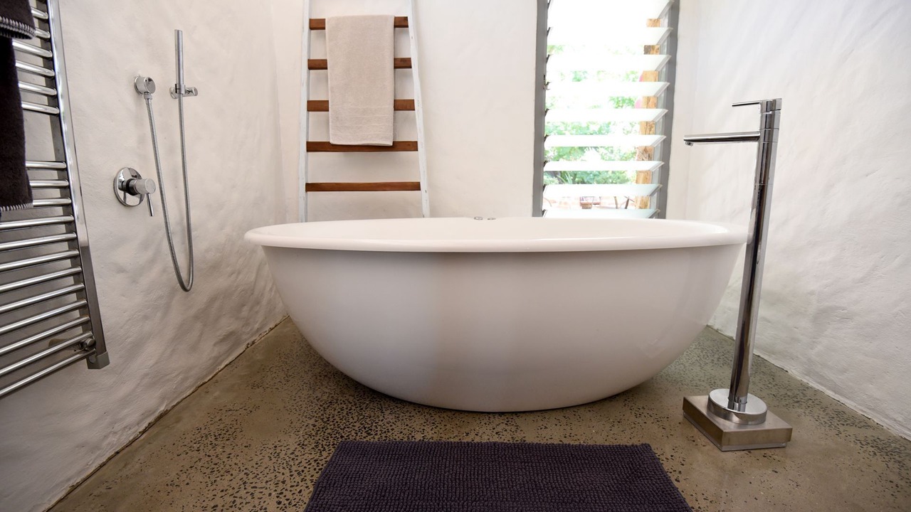 Photo of Bathroom in Castlemaine