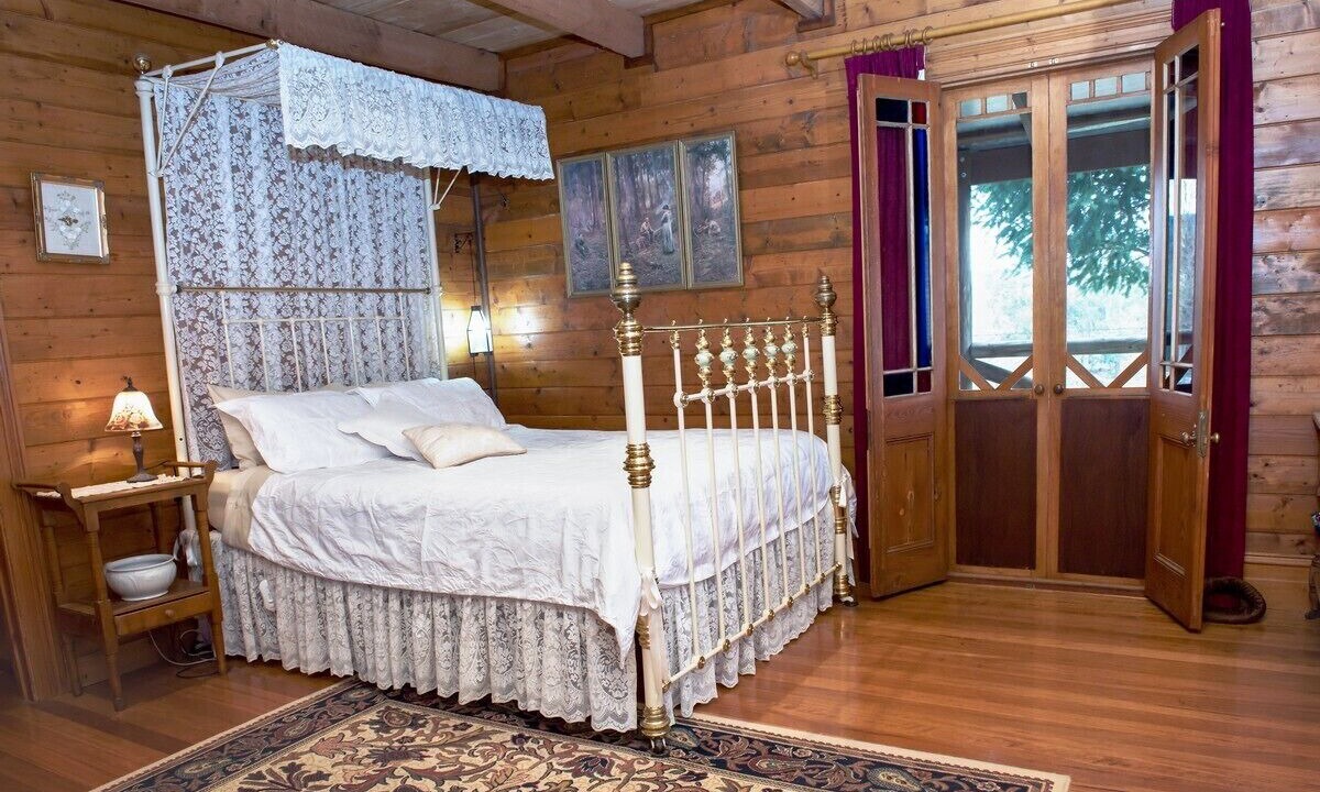 Photo of Bedroom in Wooragee