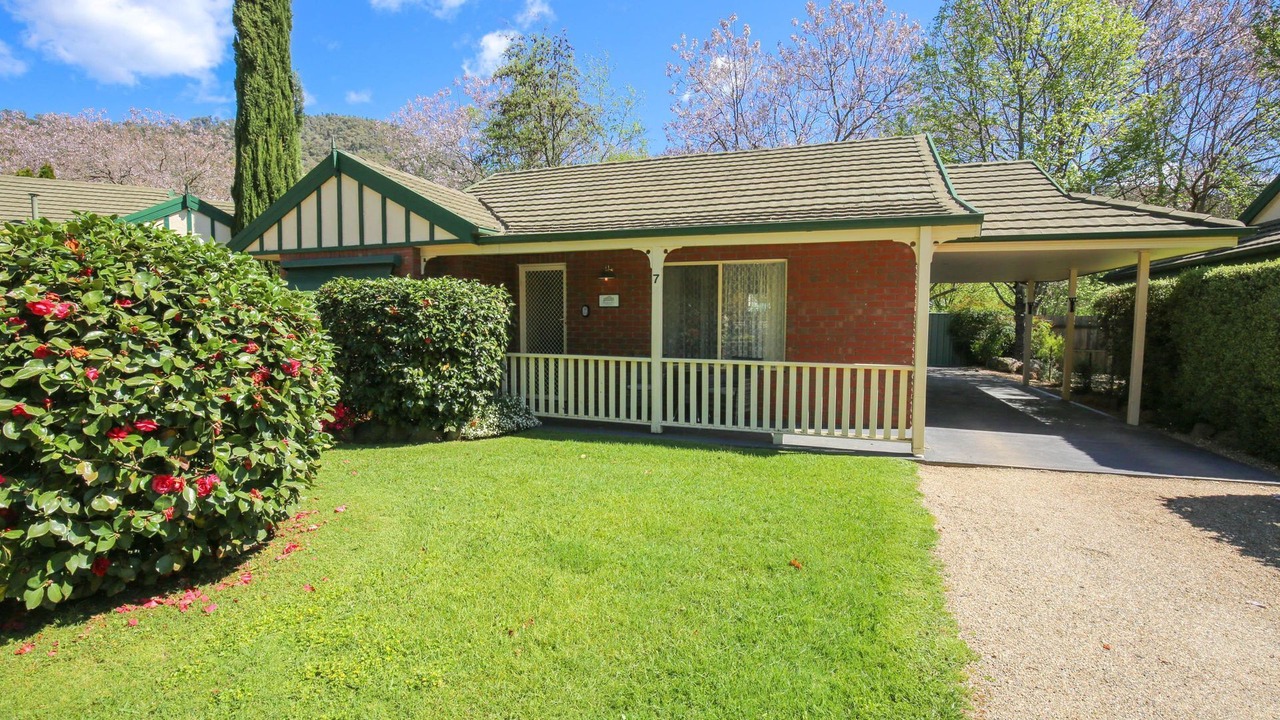 Photo of Outdoor in Bright