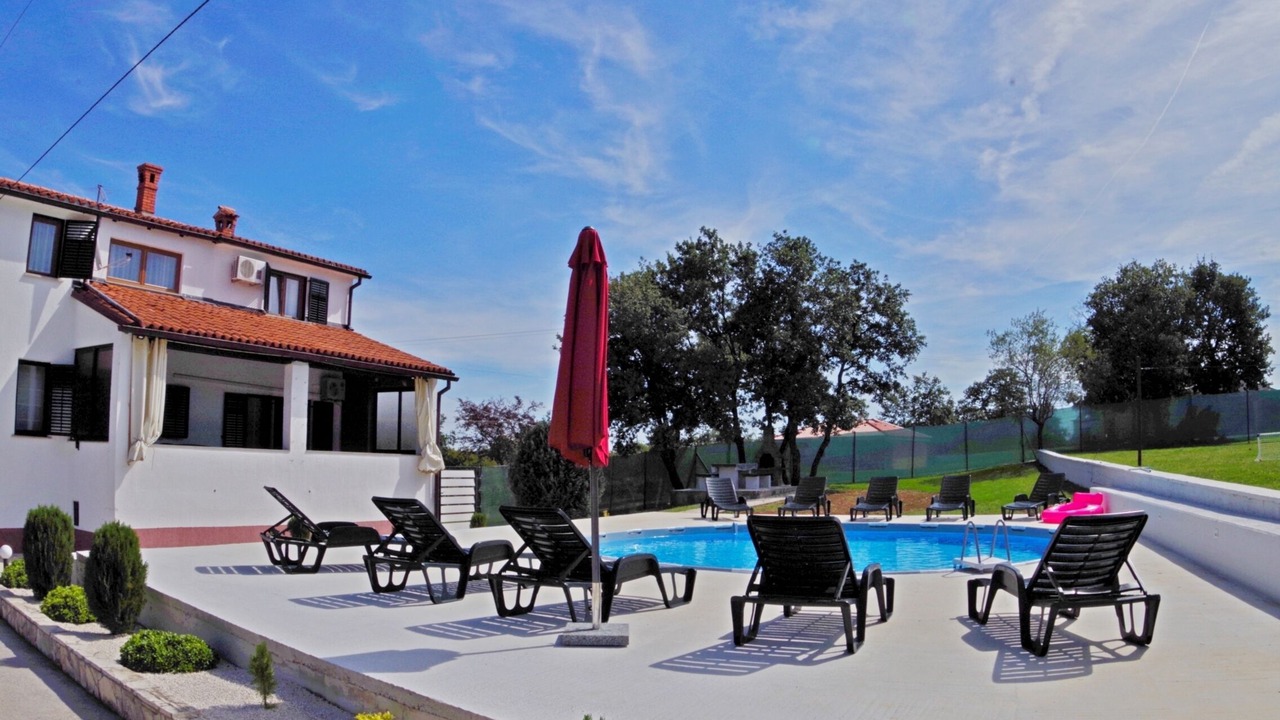 Photo of Outdoor in Sajini