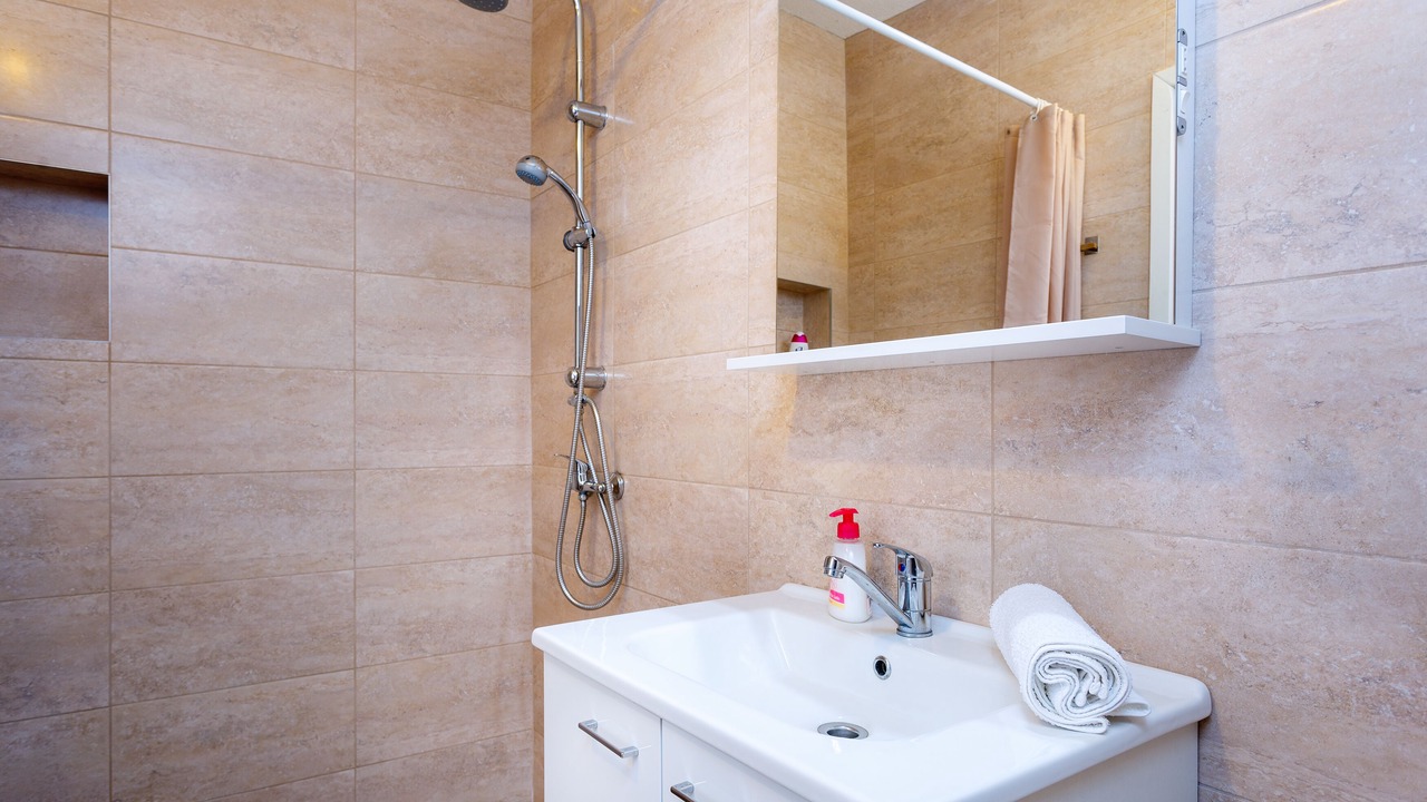 Photo of Bathroom in Drace
