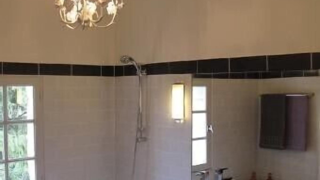 Photo of Bathroom in Longue-Jumelles